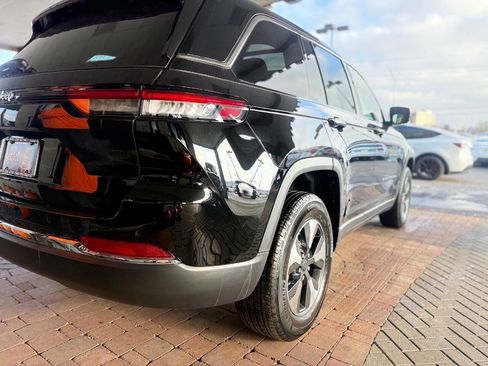 Used 2024 Jeep Grand Cherokee Limited 4xe AWD/4WD image 10