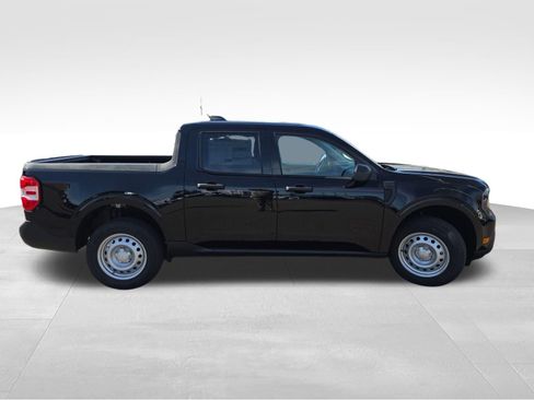 New 2026 Ford Maverick XL image 7