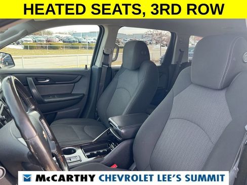 Used 2017 Chevrolet Traverse LT w/ Style and Technology Package image 45