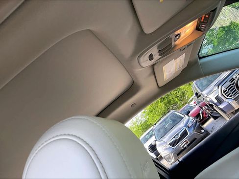 Used 2025 Buick Encore GX Avenir w/ Avenir Technology Package FWD image 14
