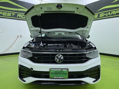 Used 2022 Volkswagen Tiguan SE R-Line FWD image 4