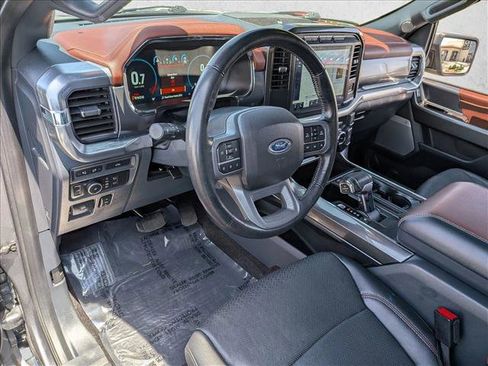 Used 2022 Ford F150 Lariat AWD/4WD image 9