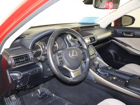 Used 2019 Lexus IS 300 w/ Premium Package image 41