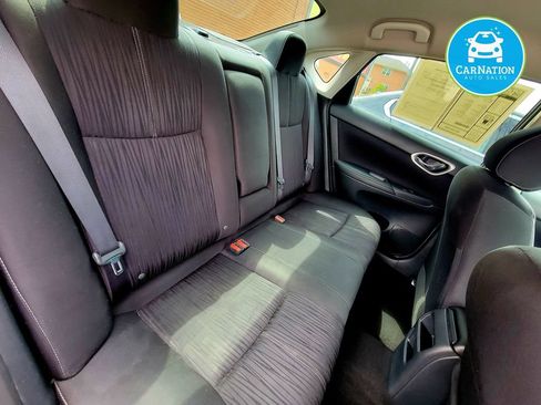Used 2017 Nissan Sentra SV FWD image 13