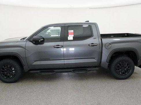 New 2026 Toyota Tundra SR5 AWD/4WD image 17