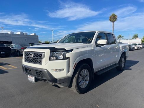 Used 2022 Nissan Frontier SV RWD image 4