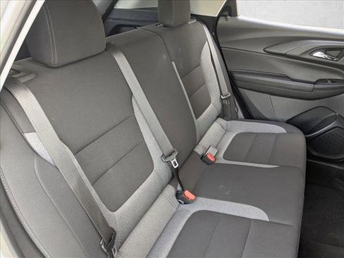Used 2025 Chevrolet TrailBlazer LT image 18