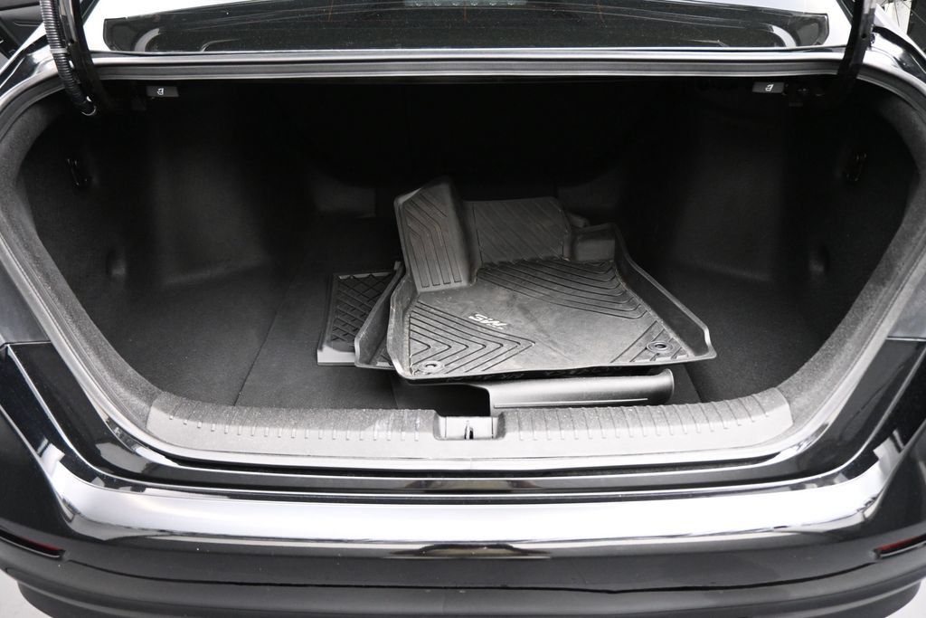 Used 2023 Honda Accord Sport image 14
