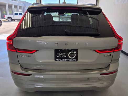 Certified 2023 Volvo XC60 B5 Core w/ Climate Package image 6
