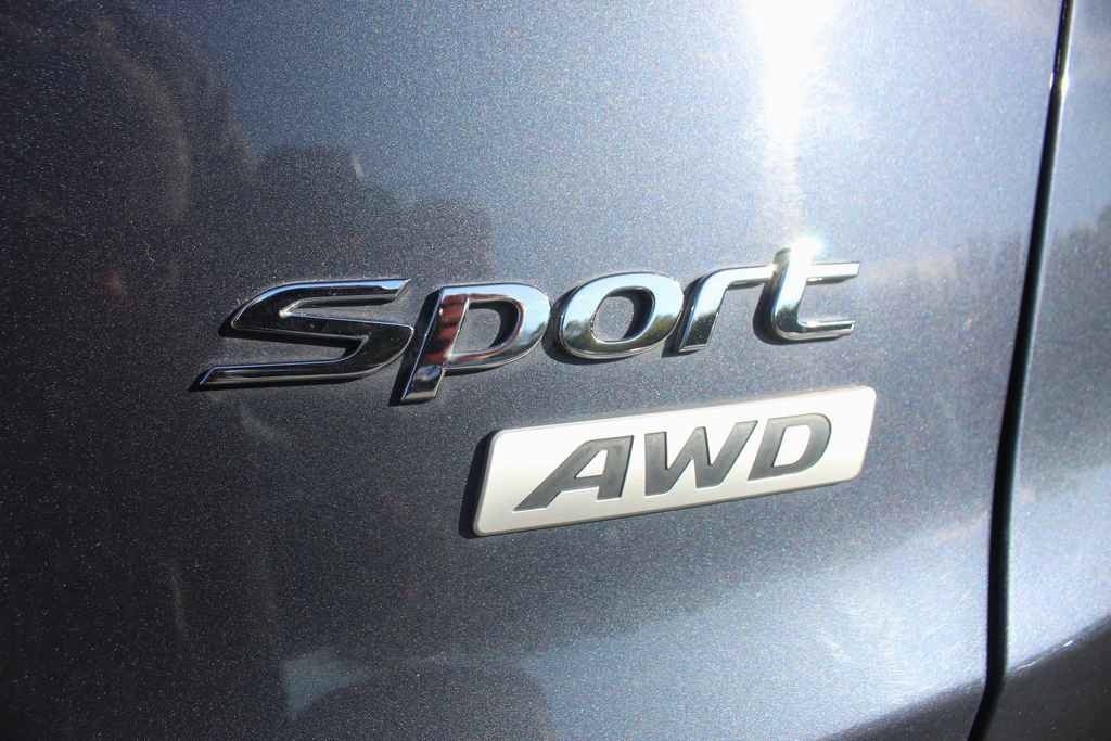 Used 2016 Hyundai Santa Fe Sport AWD/4WD image 8
