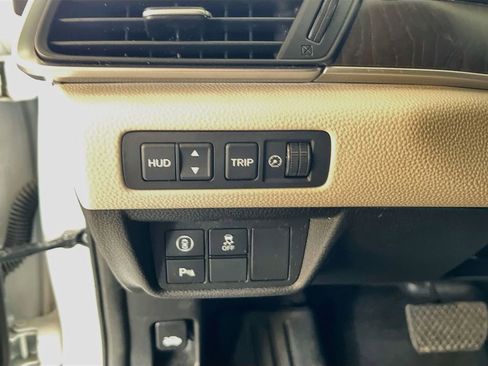 Used 2022 Honda Accord Touring image 10
