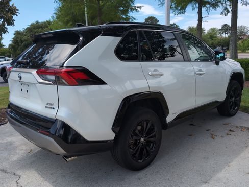 Used 2023 Toyota RAV4 XSE AWD/4WD image 10
