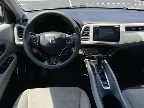 Certified 2017 Honda HR-V EX image 13