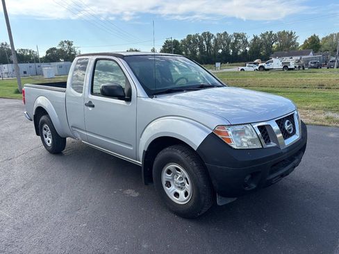 Used 2009 Nissan Frontier XE RWD image 6