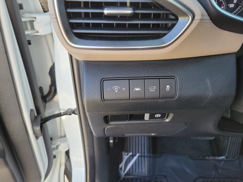 Used 2023 Hyundai Santa Fe SEL AWD/4WD image 25