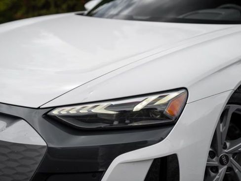 Used 2022 Audi e-tron GT Premium Plus AWD/4WD image 4