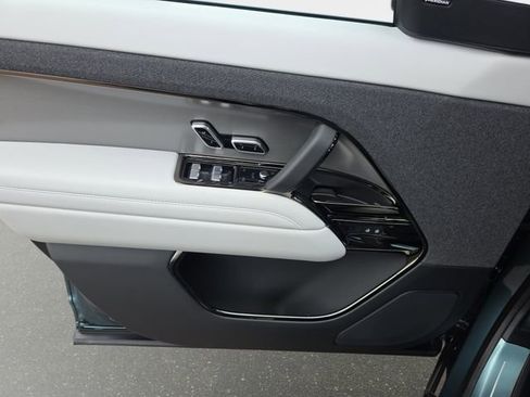 New 2026 Land Rover Range Rover Sport SE AWD/4WD image 19