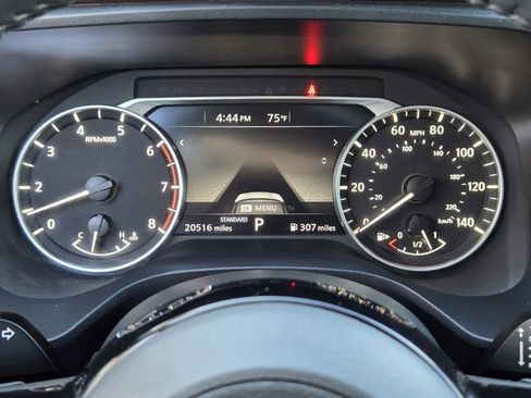 Used 2023 Nissan Rogue SL image 11