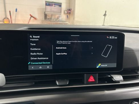 New 2026 Kia Carnival LXS image 18