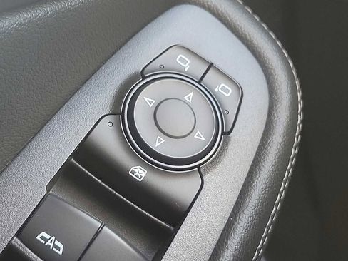 Certified 2022 Buick Encore GX Preferred w/ Cold Weather Comfort Package image 26