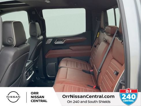 Used 2024 GMC Sierra 1500 Denali Ultimate AWD/4WD image 13