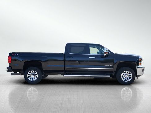 Used 2019 Chevrolet Silverado 3500 LTZ w/ Duramax Plus Package AWD/4WD image 6