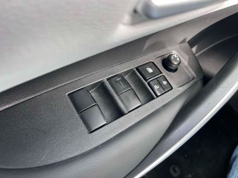 Used 2022 Toyota Corolla SE FWD image 29