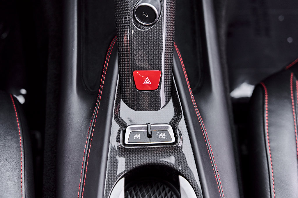 Used 2016 Ferrari F12 Berlinetta RWD image 75