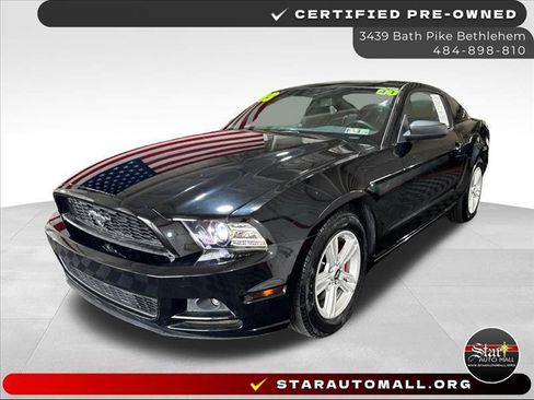 Used 2013 Ford Mustang Coupe RWD image 1
