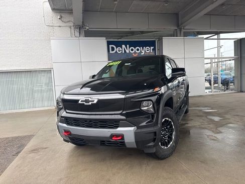 New 2026 Chevrolet Silverado EV Trail Boss image 5