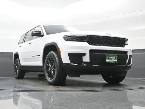 New 2025 Jeep Grand Cherokee L Altitude image 18