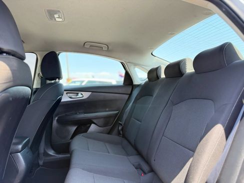 Used 2020 Kia Forte LXS FWD image 21