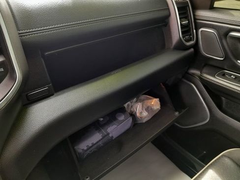 Used 2022 RAM 1500 Laramie AWD/4WD image 35
