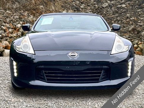 Used 2014 Nissan 370Z Touring w/ Sport Package RWD image 3