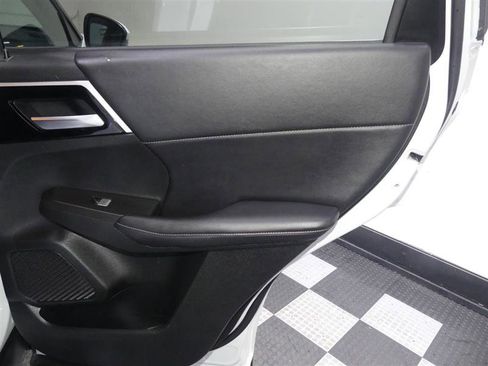 Used 2024 Mitsubishi Outlander SE AWD/4WD image 25