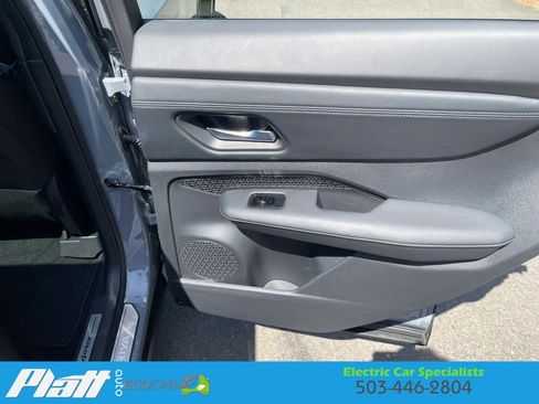 Used 2023 Nissan Ariya AWD image 47