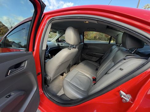 Used 2017 Chevrolet Sonic Premier image 15