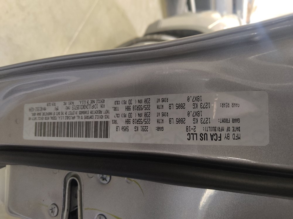 Used 2019 Jeep Cherokee Limited FWD image 33