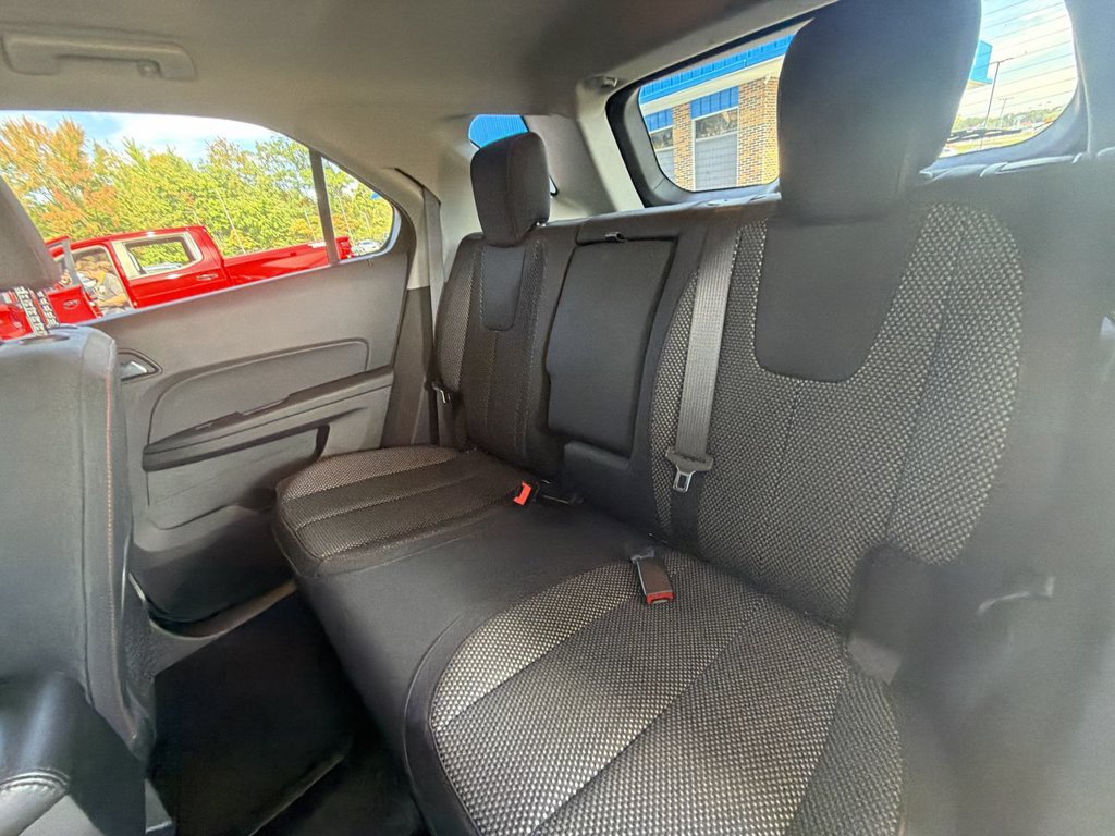 Used 2017 Chevrolet Equinox LT w/ Convenience Package FWD image 24