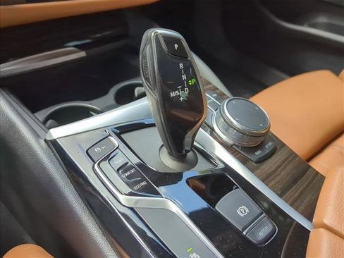 Used 2019 BMW 530i xDrive w/ Convenience Package AWD/4WD image 19