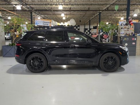 Used 2023 Lincoln Corsair Reserve w/ Equipment Group 201A image 6