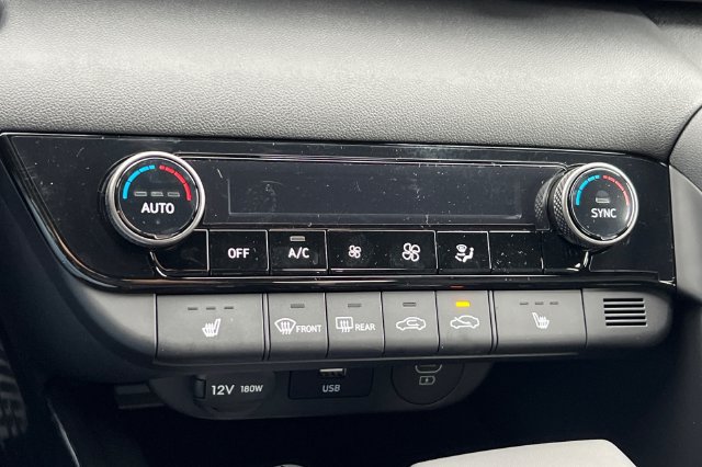 New 2026 Hyundai Elantra SEL Sport FWD image 18