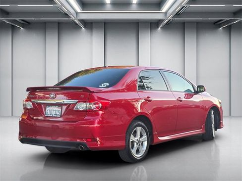 Used 2011 Toyota Corolla S image 4