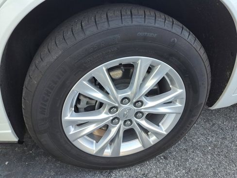 Certified 2024 Cadillac XT6 Luxury w/ LPO, Floor Liner Package image 22