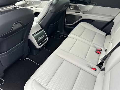 New 2026 Lincoln Nautilus Reserve image 10