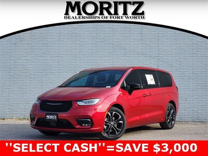 New 2026 Chrysler Pacifica Select
