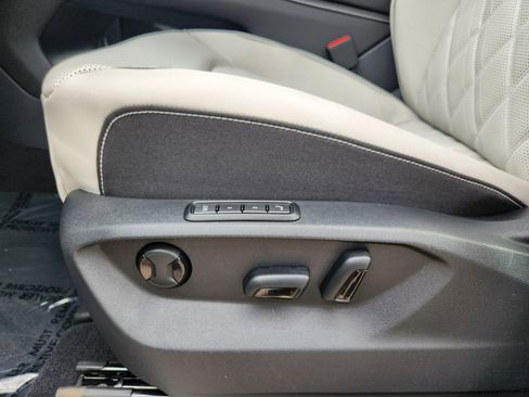 New 2026 Volkswagen Atlas Cross Sport SEL Premium R-Line image 13