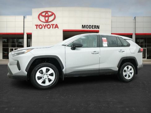 New 2025 Toyota RAV4 LE image 8