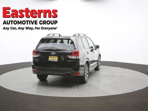Used 2024 Subaru Forester Premium AWD/4WD image 41