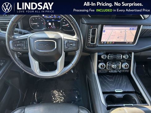 Used 2021 GMC Yukon Denali AWD/4WD image 10